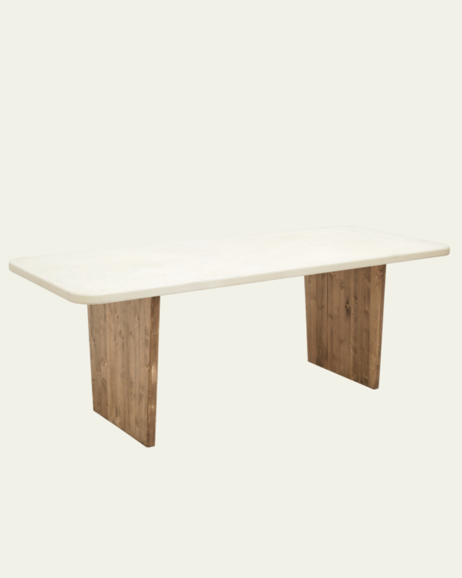 Mesa de microcemento con patas de madera Kretos